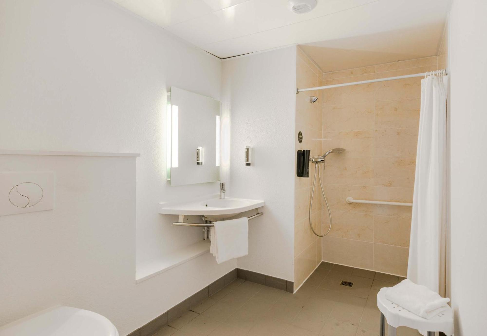 B&B Hotel Nantes Savenay Eksteriør billede